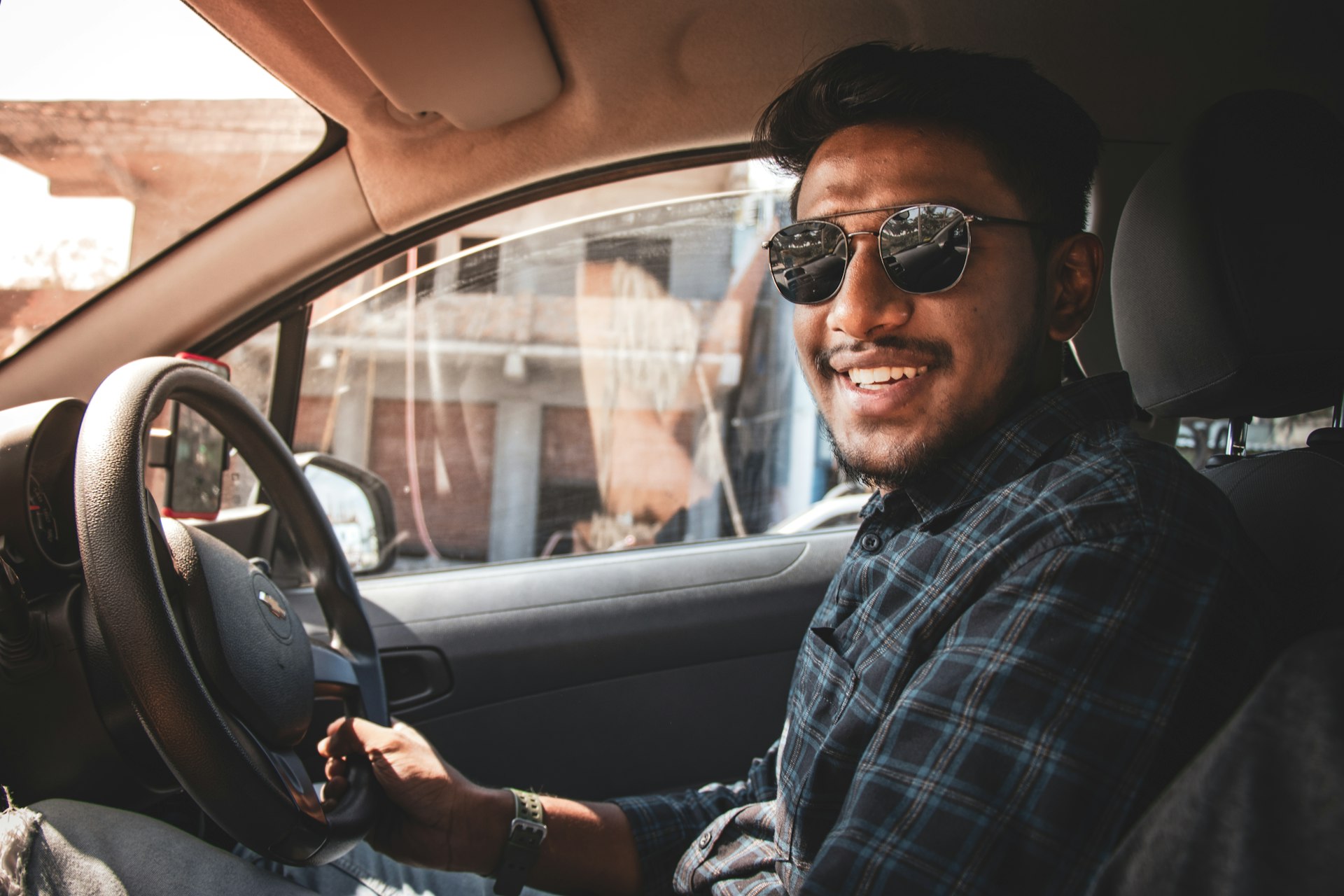 Vale a Pena Comprar um Carro para Trabalhar de Aplicativo (Uber, 99)?