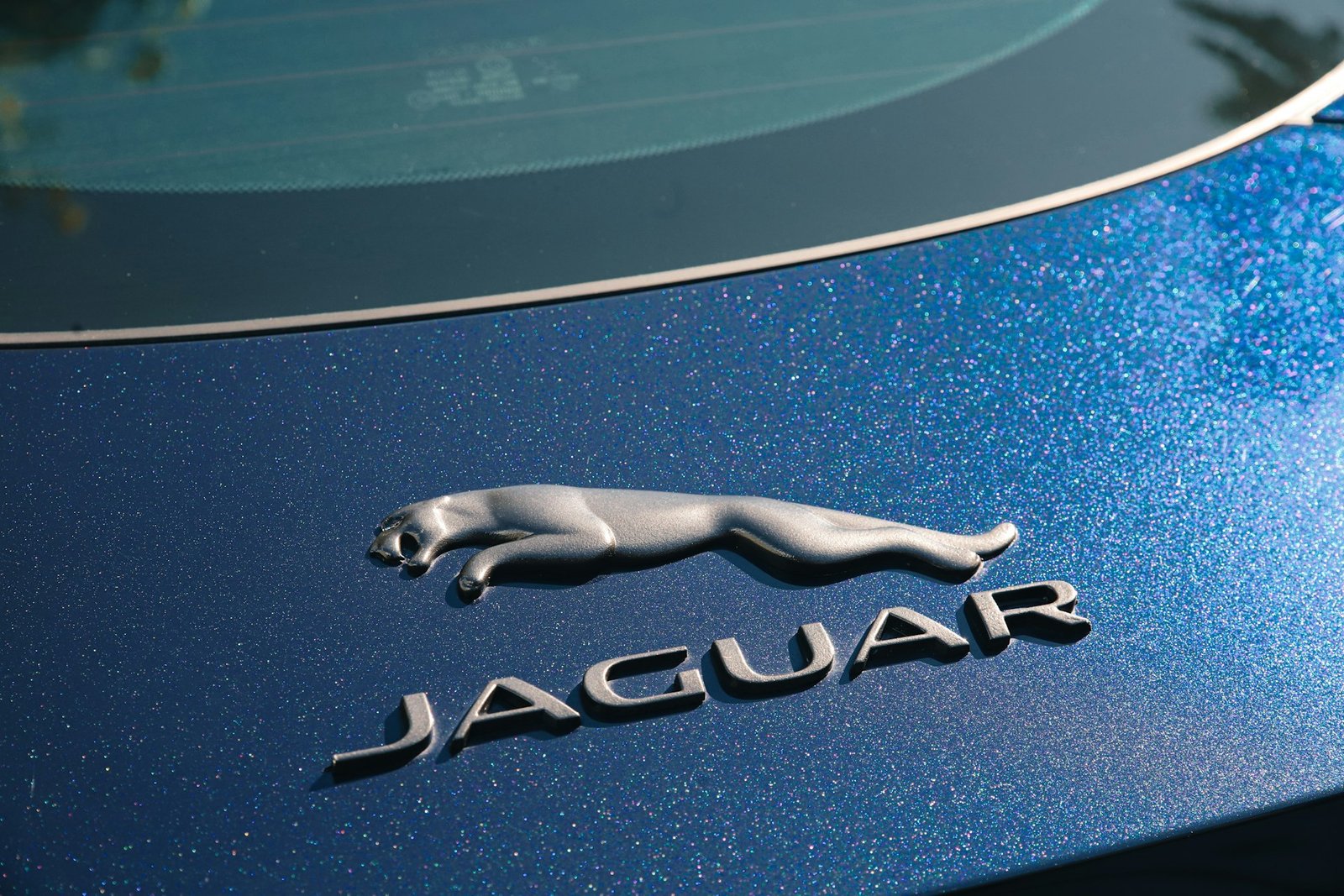 Financiamento e seguro de uma Jaguar: o que você precisa saber antes de comprar
