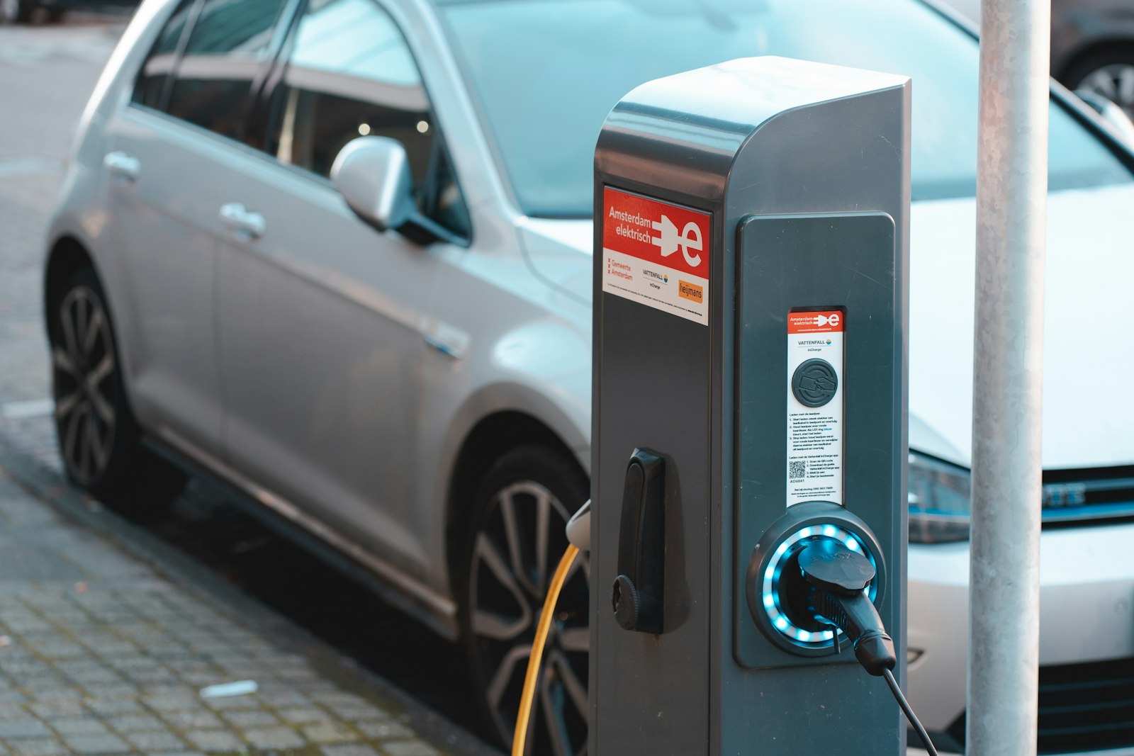 BYD Dolphin vs Dolphin Mini: qual elétrico de entrada comprar